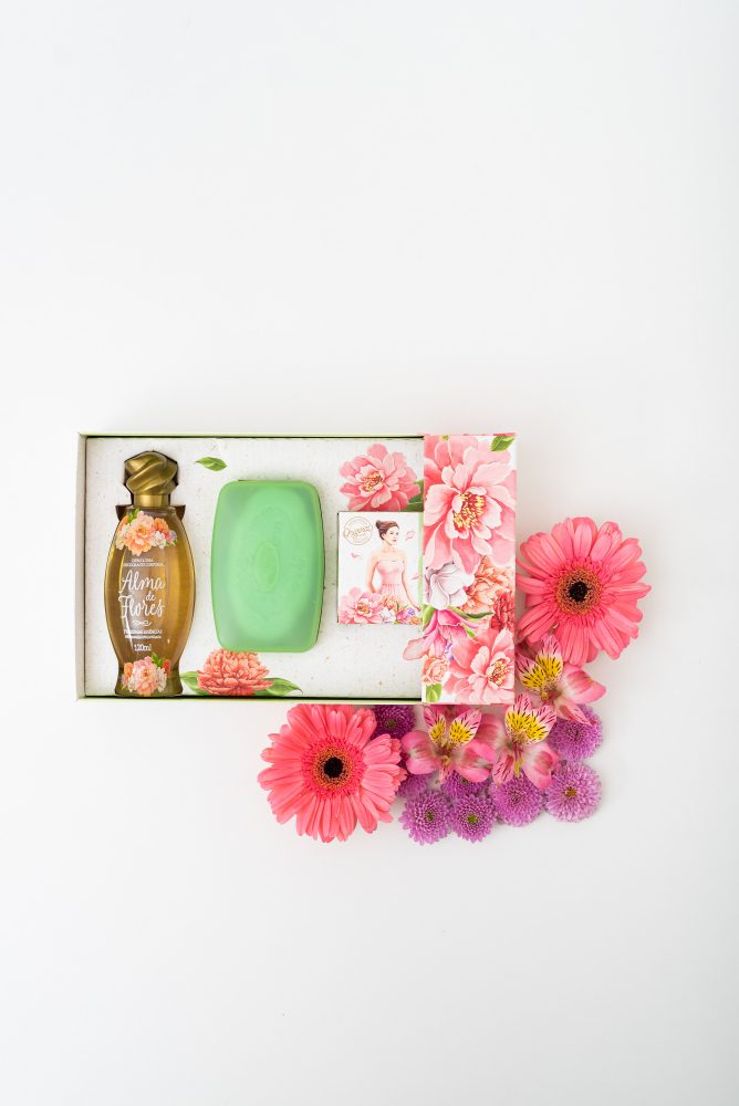 Estojo Presente Alma de Flores Clássico